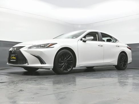 Used 2020 Lexus ES 350 w/ Premium Package image 57