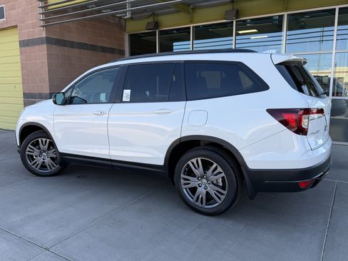 Used 2022 Honda Pilot Sport image 5