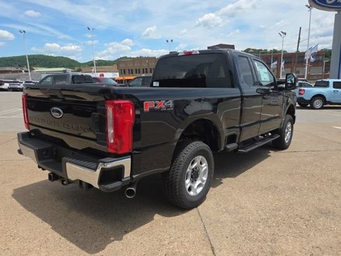 New 2026 Ford F350 XLT w/ FX4 Off-Road Package AWD/4WD image 7