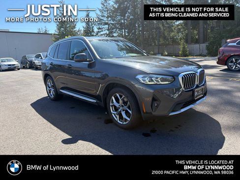 Used 2024 BMW X3 xDrive30i AWD/4WD image 1