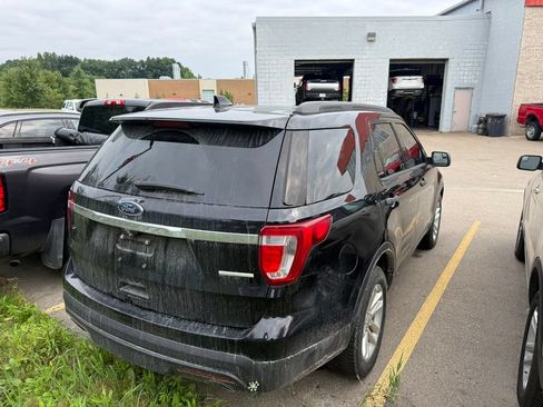 Used 2016 Ford Explorer FWD image 7