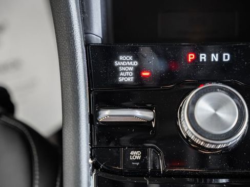 New 2025 Jeep Grand Cherokee Overland image 26