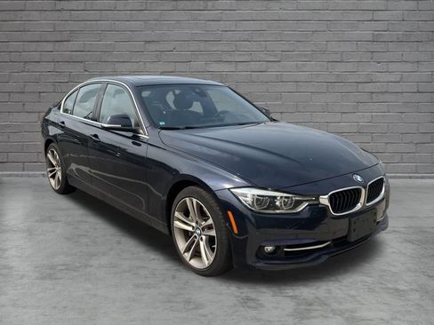 Used 2017 BMW 340i xDrive Sedan AWD/4WD image 2