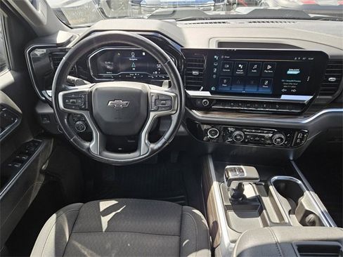 Used 2022 Chevrolet Silverado 1500 LT Trail Boss image 6