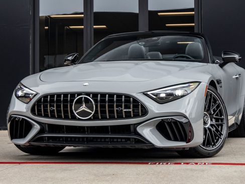 Used 2024 Mercedes-Benz SL 63 AMG 4MATIC image 3