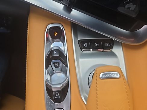 Used 2025 Chevrolet Corvette Z06 RWD image 6