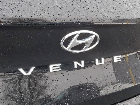 Certified 2023 Hyundai Venue SEL image 31