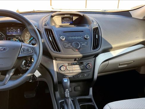 Used 2017 Ford Escape SE image 6