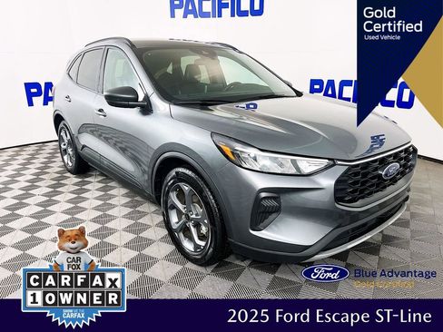 Certified 2025 Ford Escape ST-Line image 1