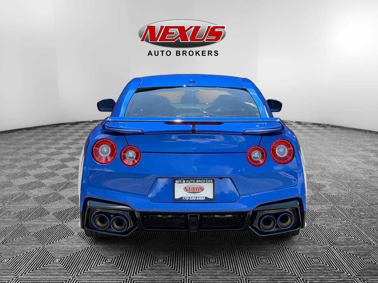 Used 2024 Nissan GT-R Premium w/ Premium Interior Package AWD/4WD image 9