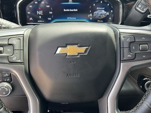 Used 2025 Chevrolet Silverado 1500 LT w/ Safety Package AWD/4WD image 15