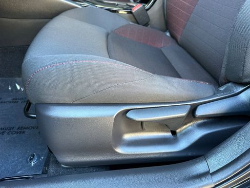 Used 2025 Toyota Corolla SE image 13