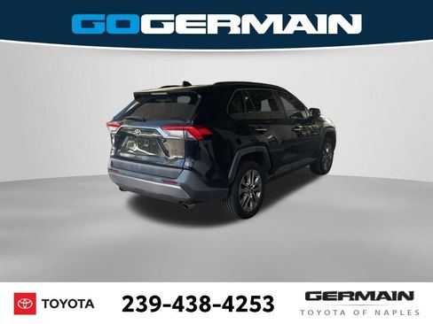 Used 2020 Toyota RAV4 Limited image 9