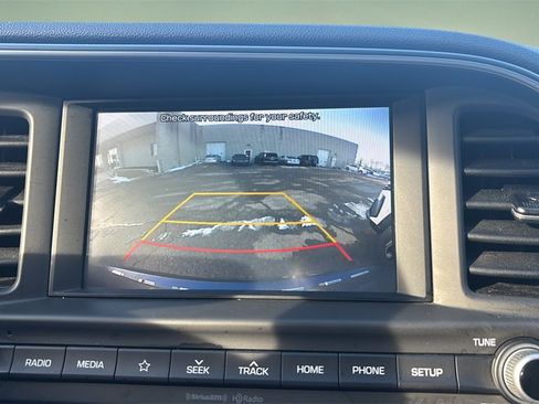 Used 2020 Hyundai Elantra SEL image 21
