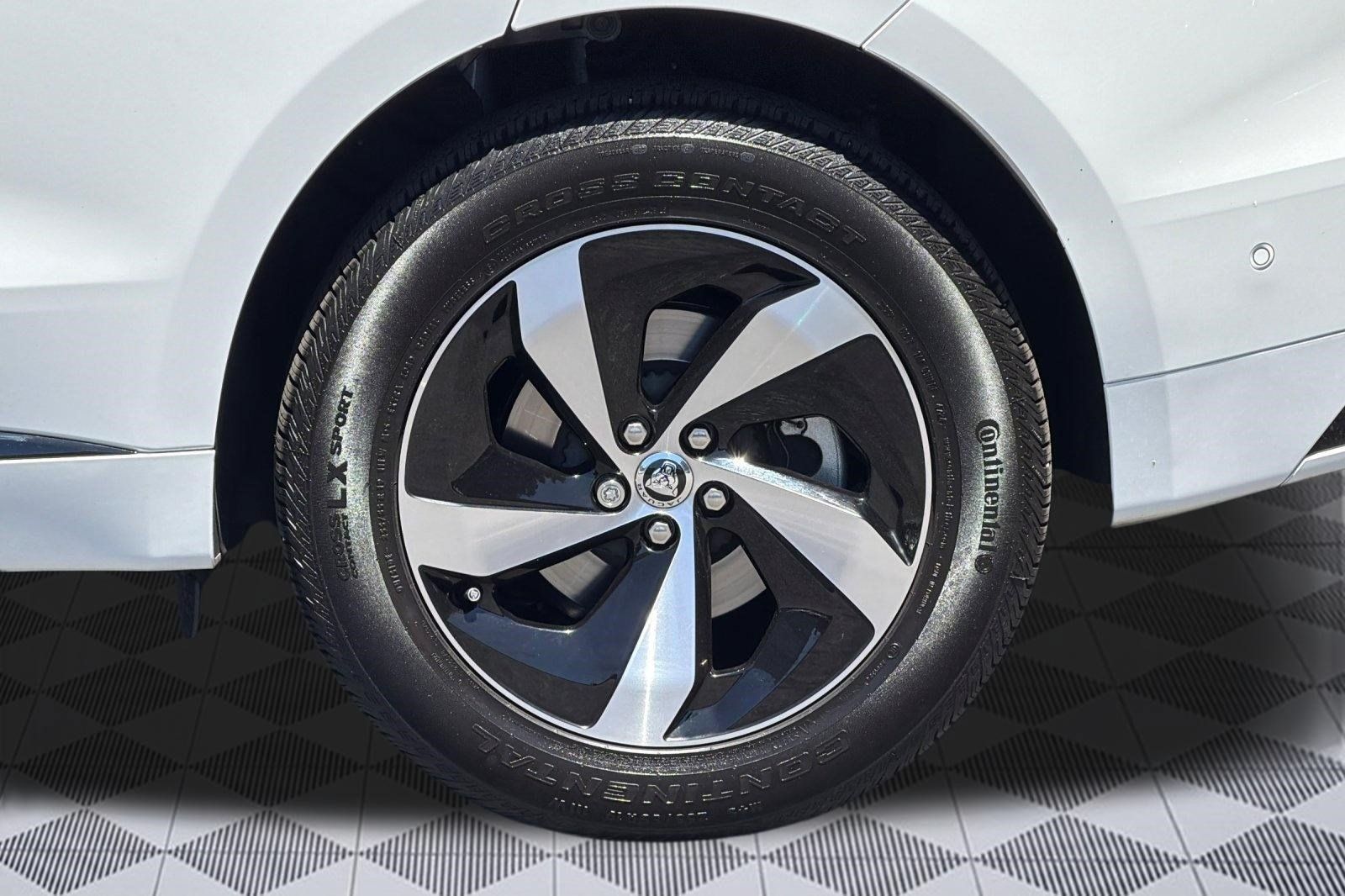 Used 2026 Jaguar F-PACE R-Dynamic S AWD/4WD image 13