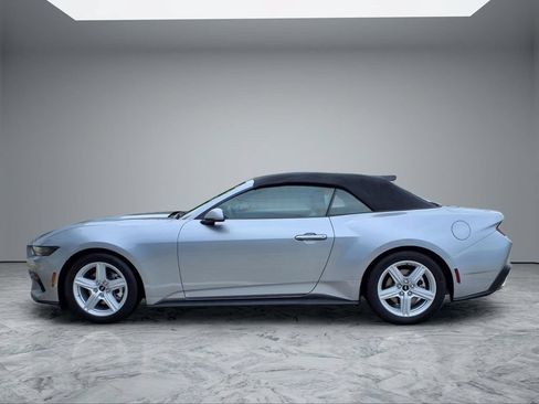 Used 2026 Ford Mustang Premium RWD image 4