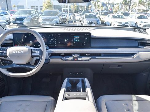 New 2024 Kia EV9 Wind image 14