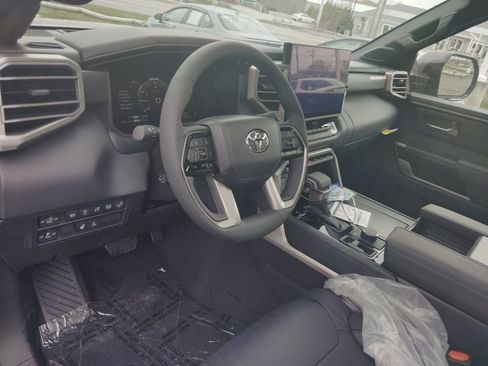 New 2026 Toyota Tundra Platinum image 5