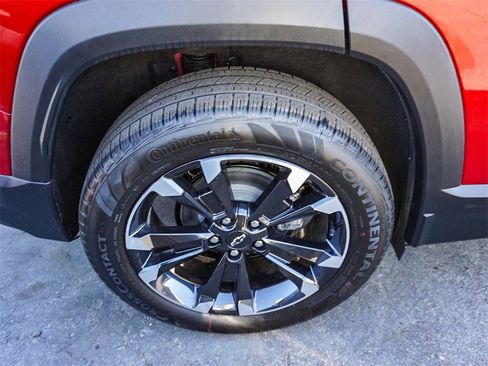 New 2026 Chevrolet Equinox RS w/ LPO, Floor Liner Package image 8
