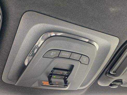 Used 2025 Toyota Corolla SE FWD image 31