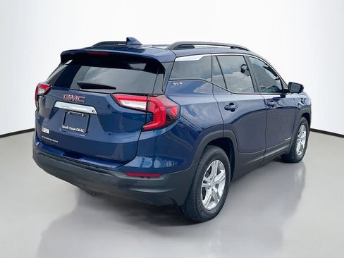 Used 2022 GMC Terrain SLE w/ Driver Convenience Package FWD image 6