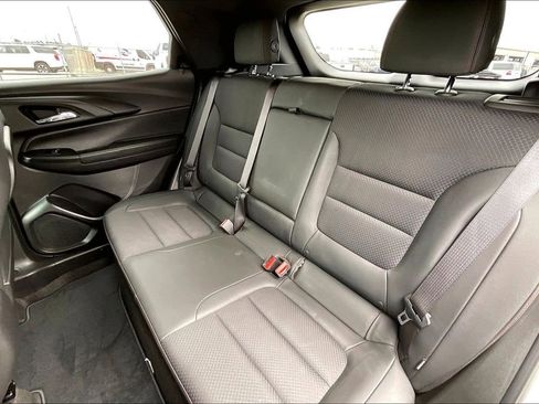 Used 2023 Chevrolet TrailBlazer RS w/ Convenience Package FWD image 19