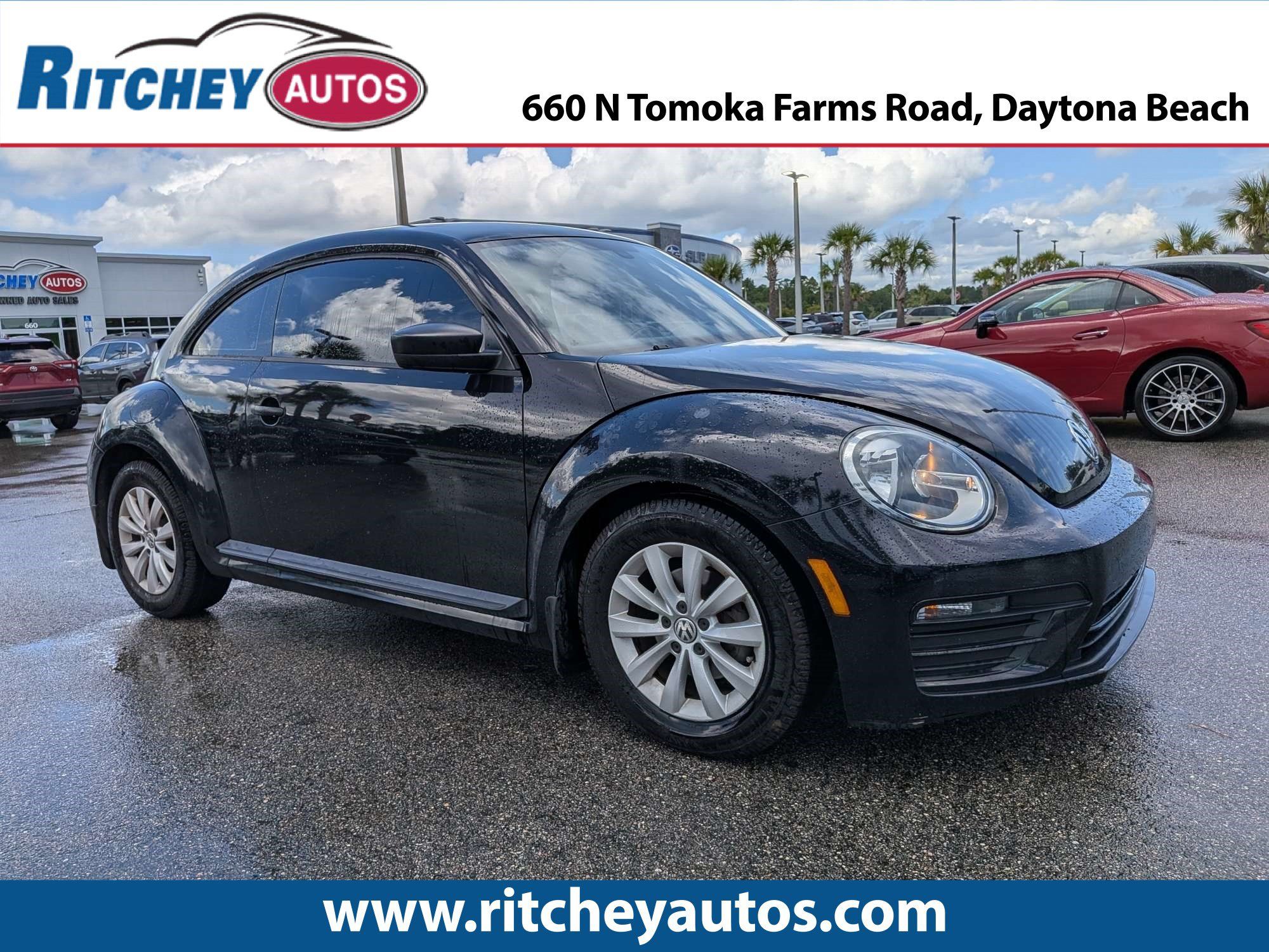 Used 2017 Volkswagen Beetle 1.8T S FWD image 1