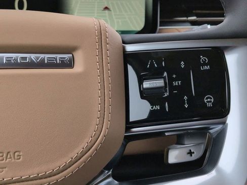 New 2026 Land Rover Range Rover Long Wheelbase SE image 27