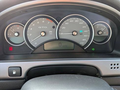 Used 2006 Pontiac GTO image 11