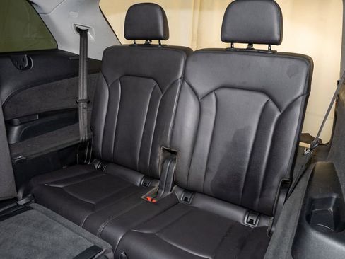 Used 2018 Audi Q7 3.0T Prestige image 8