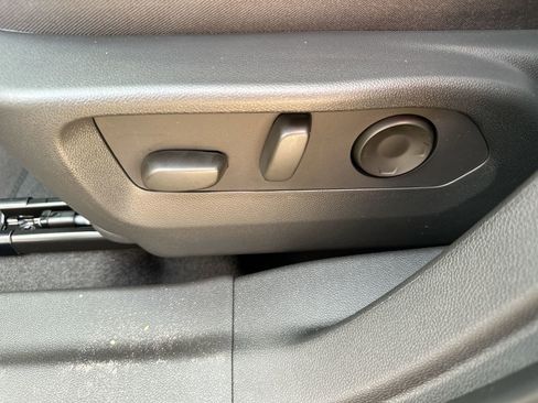 New 2025 Buick Envision Sport Touring image 12