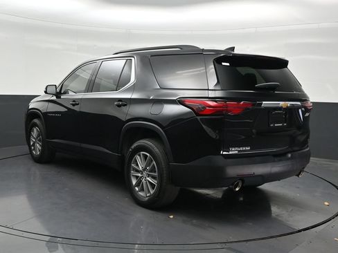 Used 2024 Chevrolet Traverse LT FWD image 3