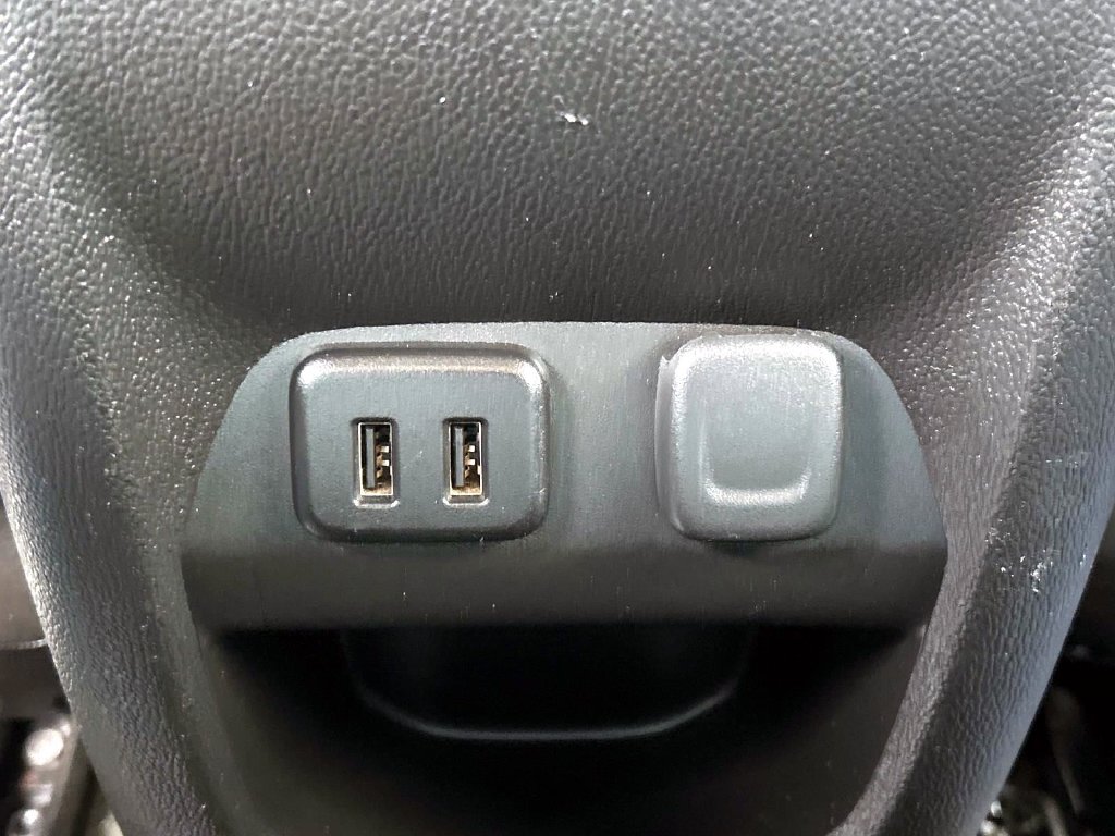 Used 2016 Chevrolet Colorado LT w/ LT Convenience Package AWD/4WD image 17