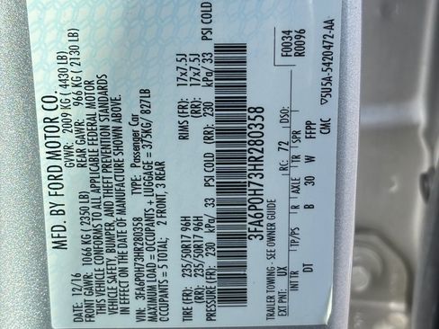 Used 2017 Ford Fusion SE image 15