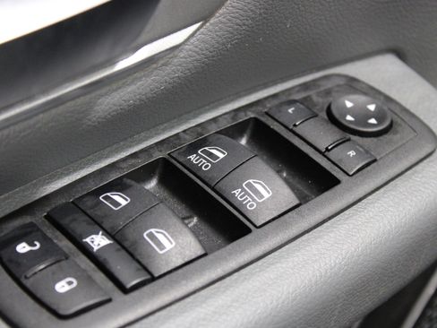 Used 2022 RAM 1500 Big Horn AWD/4WD image 4