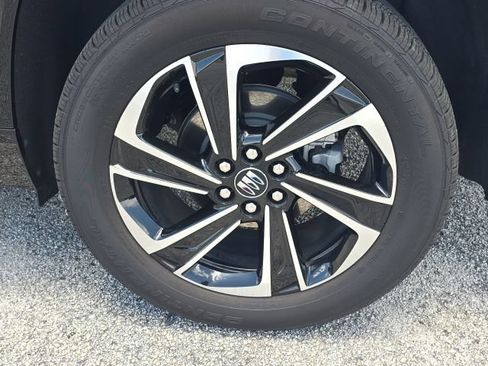 Used 2025 Buick Enclave Sport Touring w/ Power Package FWD image 10