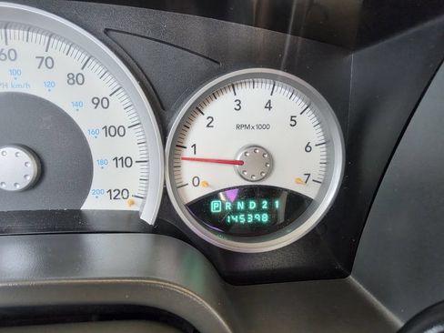 Used 2007 Dodge Dakota Laramie w/ Popular Equipment Group AWD/4WD image 12