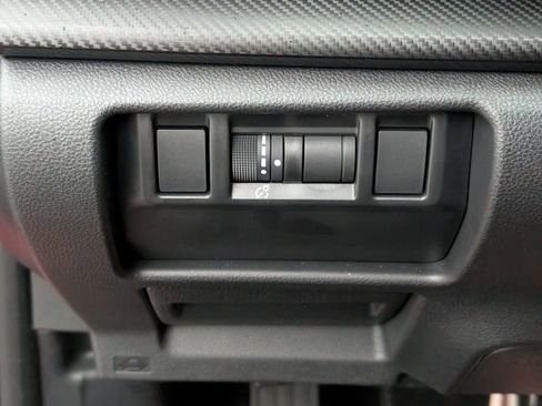 Certified 2025 Subaru Crosstrek 2.0i Premium image 28