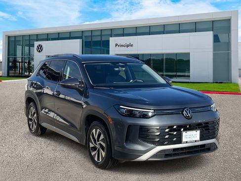 New 2026 Volkswagen Tiguan S FWD image 2