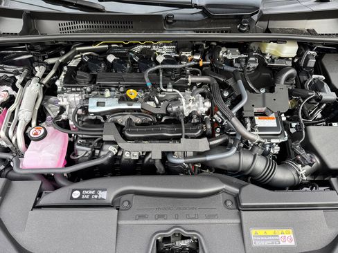 New 2026 Toyota Prius Plug-In Hybrid image 8