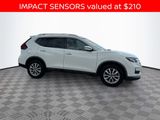 Used 2020 Nissan Rogue SV image 3