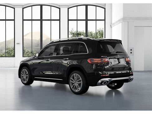 Used 2025 Mercedes-Benz GLB 35 AMG GLB 35 AMG image 29