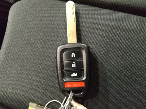 Used 2019 Honda Civic LX image 32