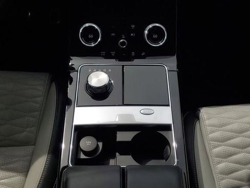 Used 2020 Land Rover Range Rover Velar SV Autobiography Dynamic image 29