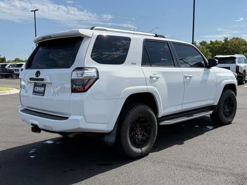 Used 2020 Toyota 4Runner SR5 Premium AWD/4WD image 5