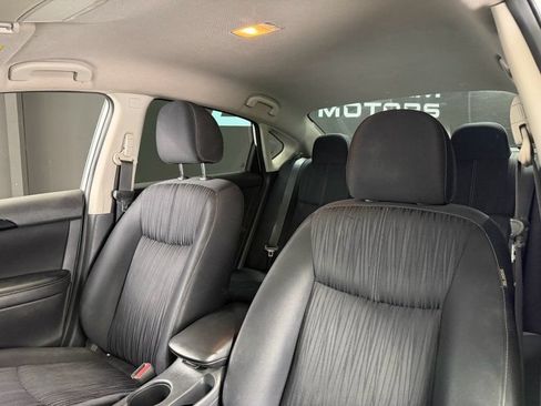 Used 2017 Nissan Sentra SV w/ Driver's Assist Package FWD image 16