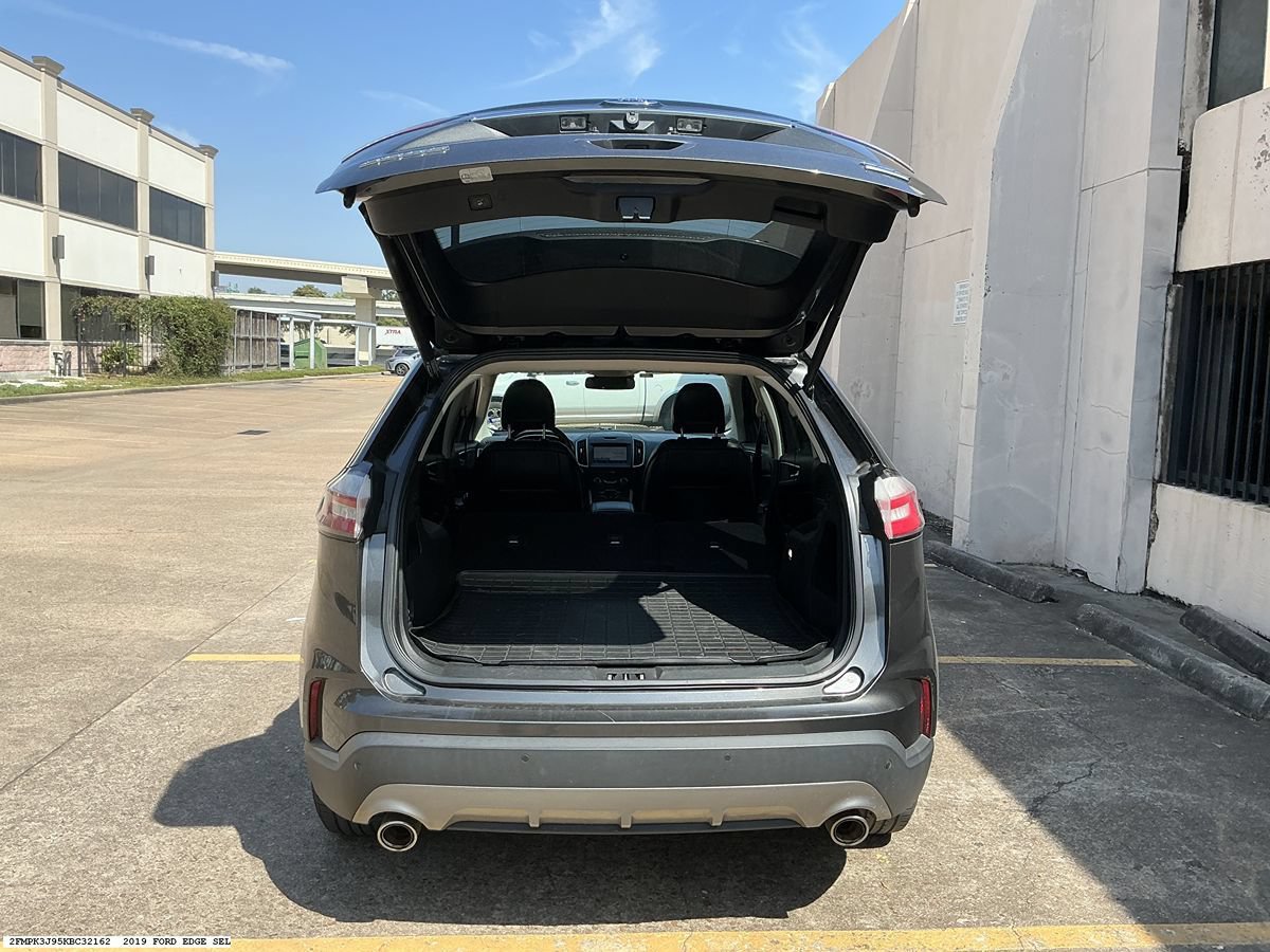 Used 2019 Ford Edge SEL w/ Equipment Group 201A FWD image 10