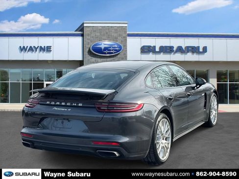 Used 2018 Porsche Panamera 4 image 4