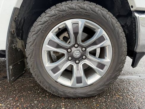 Used 2022 RAM 1500 Limited AWD/4WD image 22