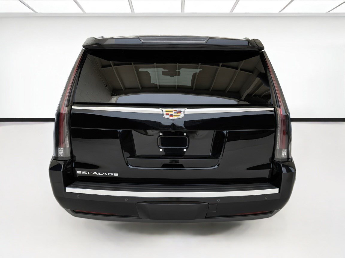 Used 2016 Cadillac Escalade ESV Platinum AWD/4WD image 5